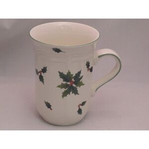Mikasa Holiday Holly French Countryside Cappucino Coffee Chocolate Mug (s) F9012